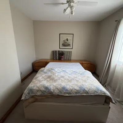 Fendy’s Hotels near Scarborough Go Station