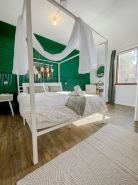 The Green Nest - Cozy Stay Near CBD + Free Parking
