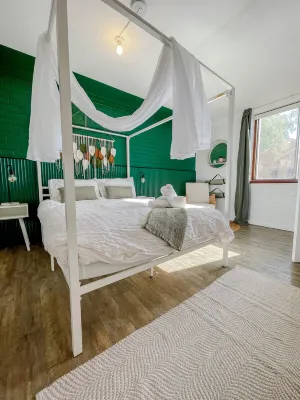 The Green Nest - Cozy Stay Near CBD + Free Parking - 2-نجوم
