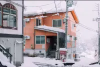 Yuzawa Onsen Lodge House A