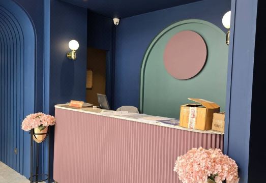 ARNI HER Ladies Hotel 객실