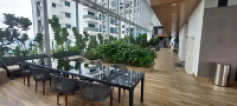 เดอะ โคโลนี บาย อินฟินิทัม เคแอลซีซี ออรา สวีทส์