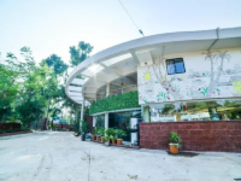 Ocean White Sands Resort & Spa