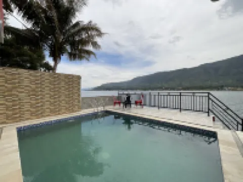 Penginapan Mafir Hotels in Samosir Regency