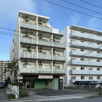 Exsaison Chatan，Sightseeing, gourmet food, and shopping are all within 5 minutes_Parking available