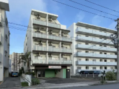 Exsaison Chatan，Sightseeing, gourmet food, and shopping are all within 5 minutes_Parking available