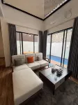 Kyzen Stay – Central Family Home w Pool & Loft Net