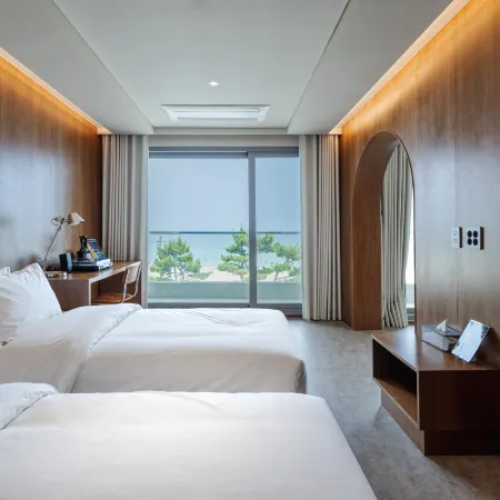 Cabinet YangYang Hotels in Yangyang-gun