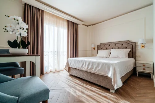 Golden Crown -  Privatzimmer