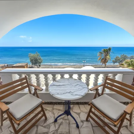 Stavros Beachfront Domes by Booking Kottas