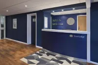 Travelodge Edinburgh Dreghorn - Cho phép mang theo thú cưng