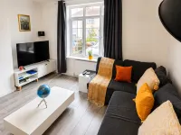 East London Home|Parking|Garden & Self Check-In Hotels in Dagenham
