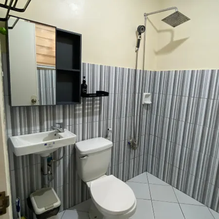 CC Transient House – Entire Townhouse (1 of 2 Bedrooms Available)