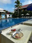 Golden Don Det Hotel - Pools