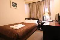 hotel frontier