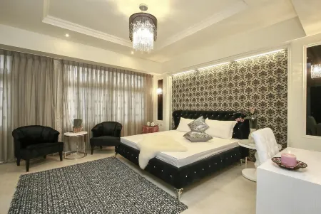 Green Castle B&B Отели в г. Илань