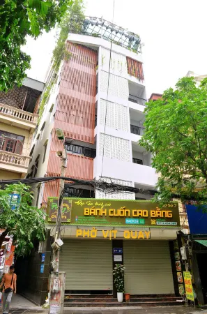 Xuan Thuy Era Apartment Отели рядом с достопримечательностью «Hanoi University of Natural Resources and Environment»