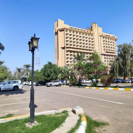 Al-Mansour Hotel