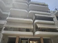 Good Dream Apartment next to Acropolis subway station, two bedrooms with a view of the Acropolis Отели рядом с достопримечательностью «Кукаки»