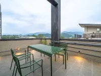 Meet Jiaoxi Hotels near Agrioz