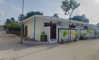 Luk inn at Huraa