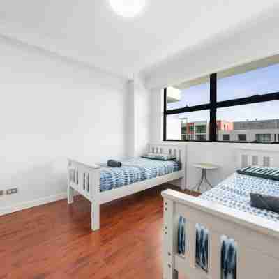 Tranquil 2 BR Apt (Parking)/Darling Harbour-10mins Rooms