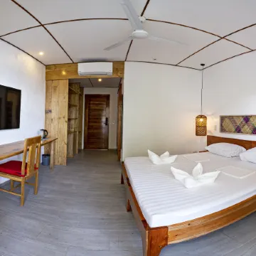 Dive Spot Asia & Brumini Beach Resort