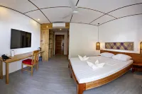 Dive Spot Asia & Brumini Beach Resort Hotels in Boljoon