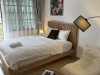 Zen Home Hotels near كوان بِن تان