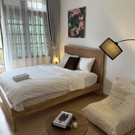 Zen Home Отели рядом с достопримечательностью «Куан-Бинь-Тхань»