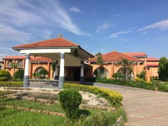 Hotel Lumbini Garden New Crystal