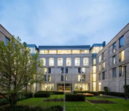 Elm Grove (University of Roehampton), London Hotels near Fulham