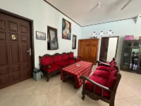 Hotel O Aero Kost Bu Lisa Syariah Near Pasar Tradisional Lawang