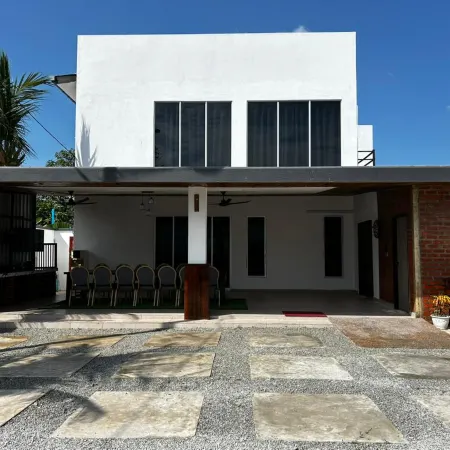 Chenang Private Pool Villa