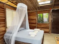 Tribu Kihud "Experience Simple Living"