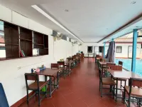 Cozy Corner Hotel Hotels near Post Office