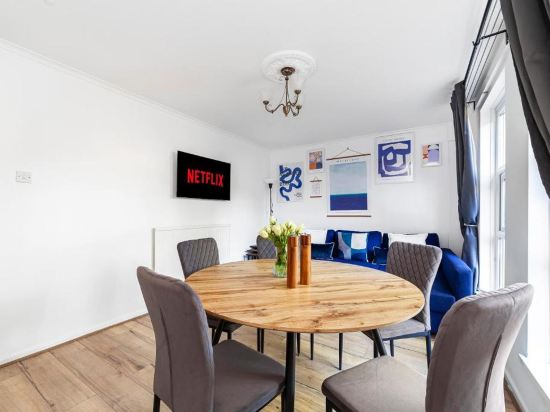 Arte Stays - 3-Bedroom Bright House London, Haggerston, Garden, Parking