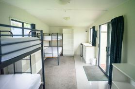 Welcome Bay Hot Pool and Accommodation