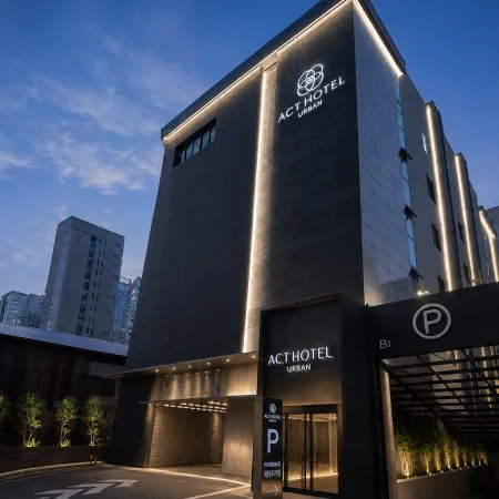 ACT HOTEL URBAN