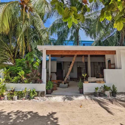 Dhoadhi Retreat Thulusdhoo スルスドゥー島周辺のホテル