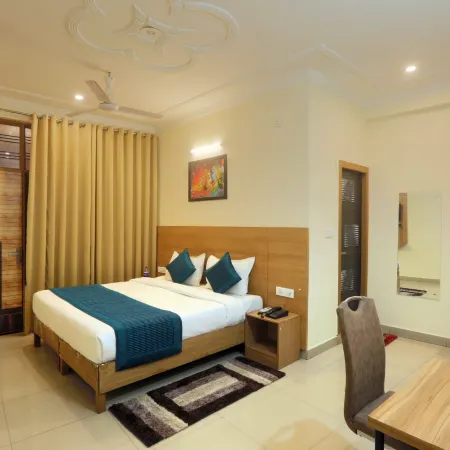 Hotel Lemon Suites & Banquet by Aura