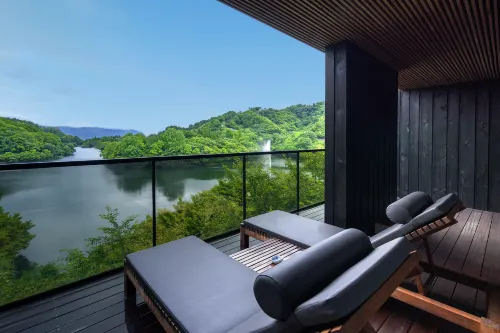 Tobe Auberge Resort Hotels in Tōon