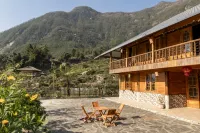 Hmong Farmstay Hotels in Su Pan