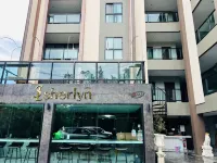 Sherlyn Hotel & Cafe Hotels in Chae Ramae