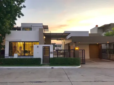 รูปภาพของเลควิลล์ 44