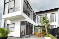 Svarnabumi Penthouse Hotéis em 