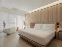 The Cara Hotel 와리산 스퀘어 주변 호텔