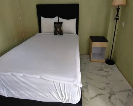 Hotel O Homestay Citra Hotels in Kadia