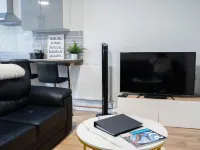 Reardon Apartment - Parking/Wifi - Warwick Hotels in Warwick