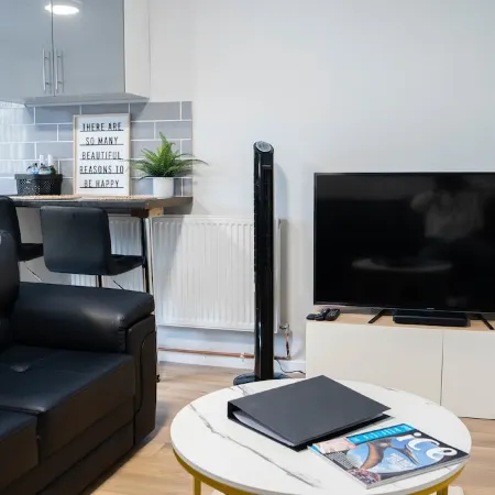Reardon Apartment - Parking/Wifi - Warwick